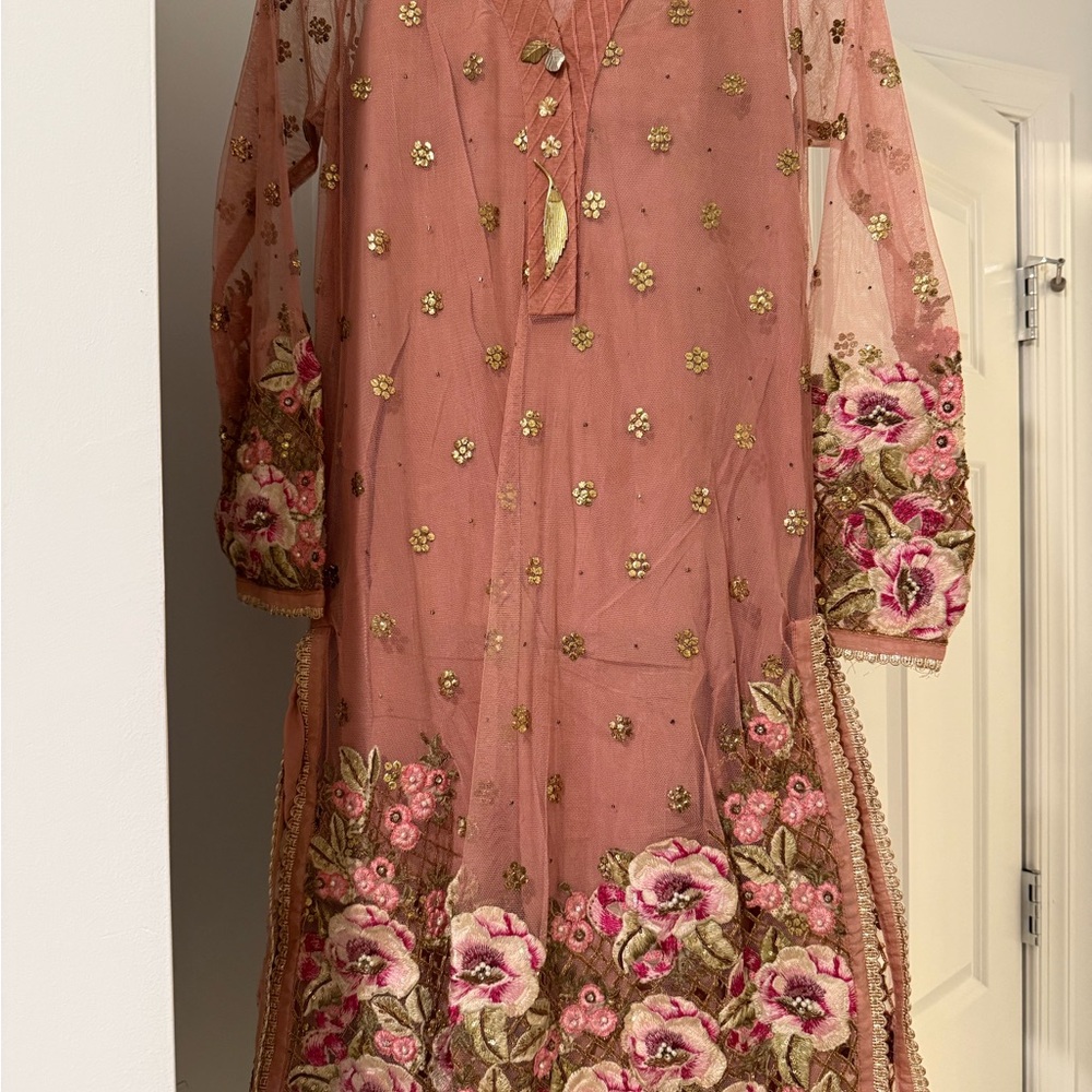 Sania Maskatiya wedding outfit